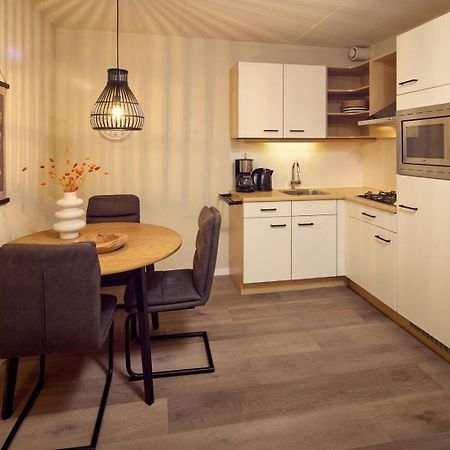 De Pelikaan Texel Appartementen 데쿠크 외부 사진